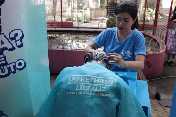 Licealiz Head Lice Treatment Shampoo conducts shampooing programs for children all over the Philippines