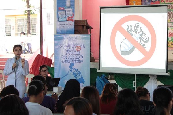 One of Nationwide Oplan Alis Kuto’s goals is to educate parents and their children about head lice through lectures
