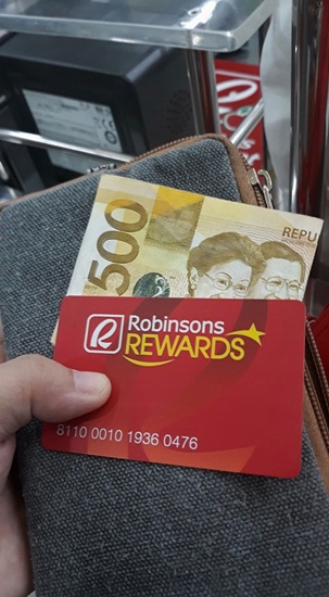 Earn more Robinsons Rewards points as you shop