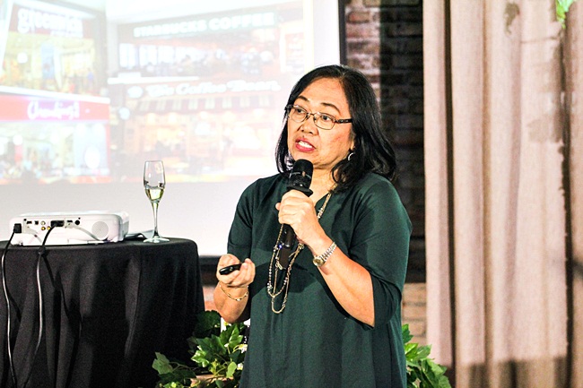 Ma. Paz Sales of the Nutritionist-Dietitians Association of the Philippines (NDAP) health talk