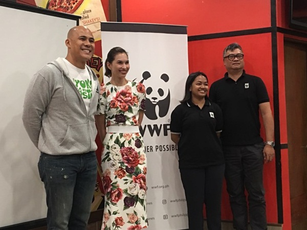 Rovilson Fernandez National Ambassador WWF Philippines - Nanette Medved Po Chairwoman / President, Generation Hope Inc. - WWF Philippines Team including President and CEO Joel Palma
