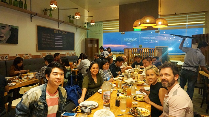 Bloggers and Media at Sarsa branch Mall of Asia - dinner before the Christmas Tree Lighting event