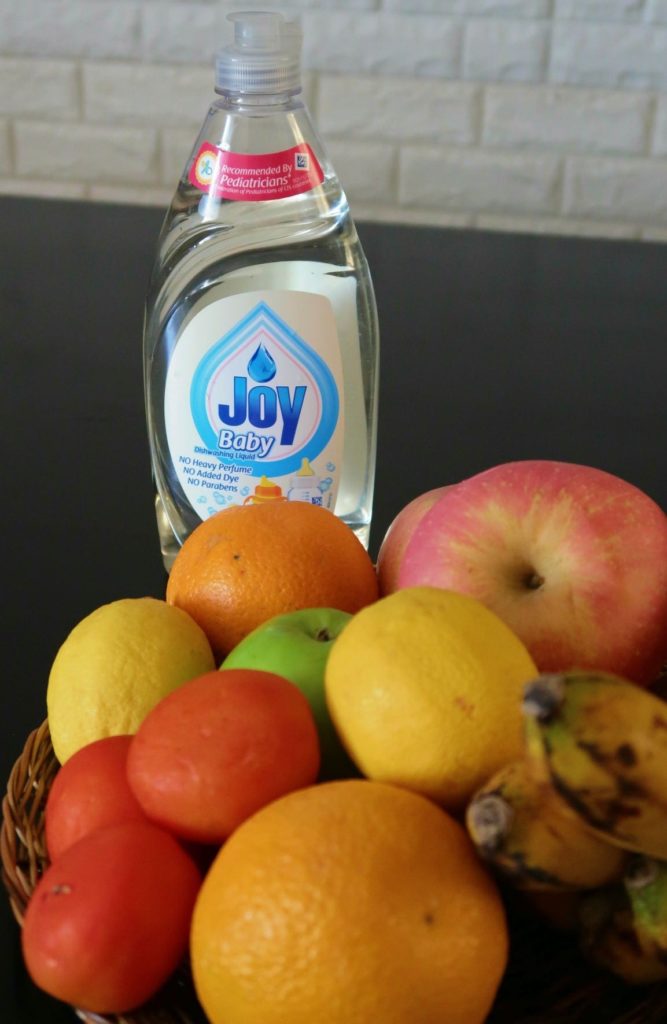 Baby Joy Dishwashing Liquid is safe to be used even for washing fruits. From experience, Baby Joy doesn’t leave any scent or taste on the fruits. The fruits smelled clean and retained its original fruit scent, while tasted as fresh as they should.