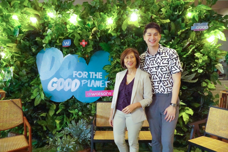 Patrick Yu, Marketing Manager Watsons Personal Care Stores and Watsons Public Relations and Sustainability Director Viki Encarnacion