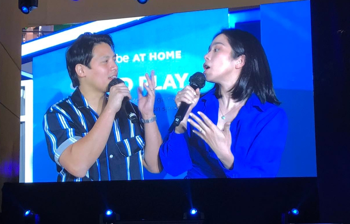 Jim Bacarro and Saab Magalona, one of the podcast show pioneers in the country, explained how GFiber of Globe at Home really helps them in their podcast 