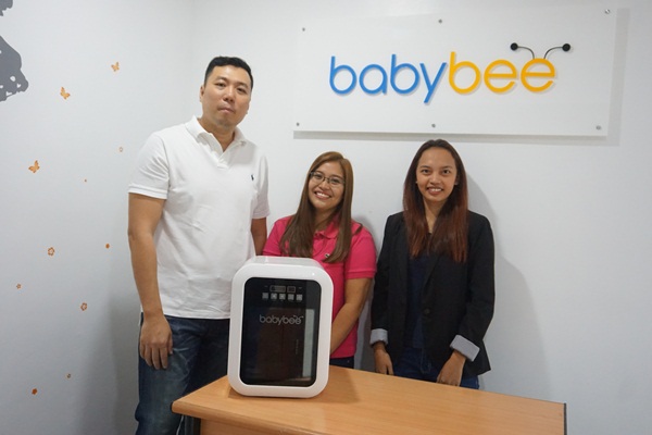 With Mr. William T. Choa, owner of BabyBee and his marketing team.