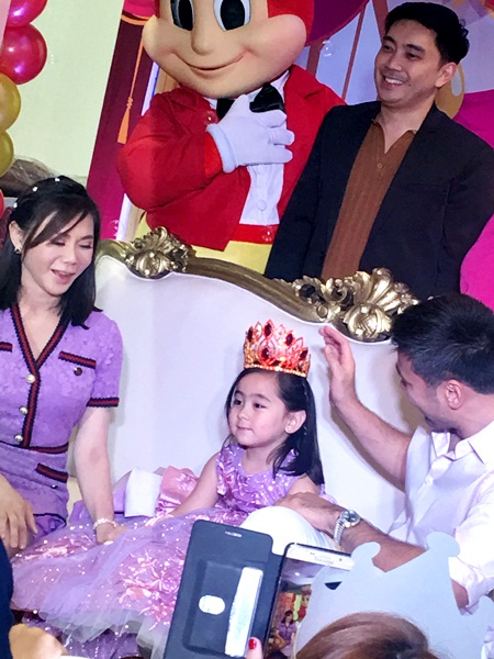 Scarlet Snow Belo with her Mom and Dad as Jollibee crowned her as the newest Jollikid Ambassador